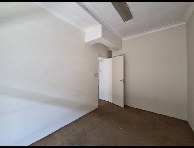 38M² OFFICE TO LET IN MELVILLE